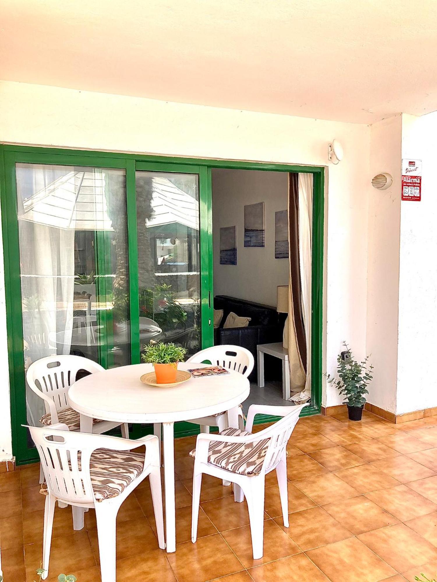 Ground Floor Apartment With Pool, Next To The Beach Costa Teguise Exterior photo